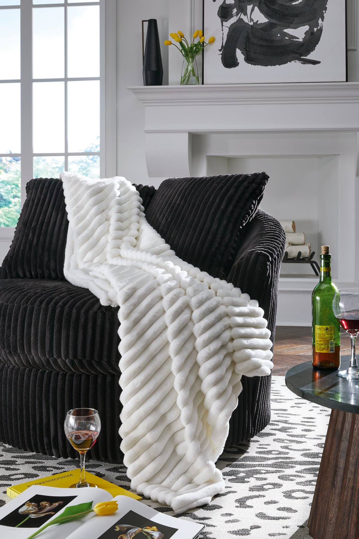 Diamond Furniture - Ashley Furniture - Alsonwell Throw (Set of 3) - Throw (3/CS) / White - A1001080