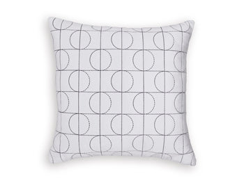 Kydner Pillows