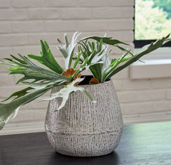 Diamond Furniture - Ashley Furniture - Claymount Vase - Vase / Distressed Brown - A2000636