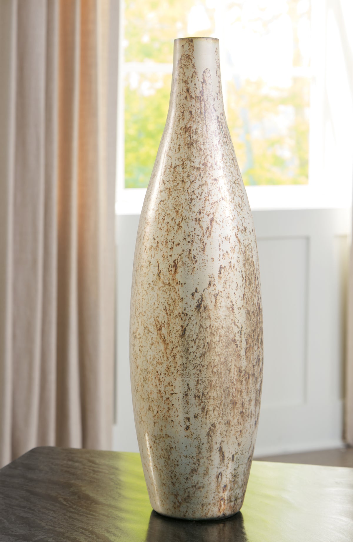 Diamond Furniture - Ashley Furniture - Plawite Vase - Vase / Antique Silver Finish - A2000640