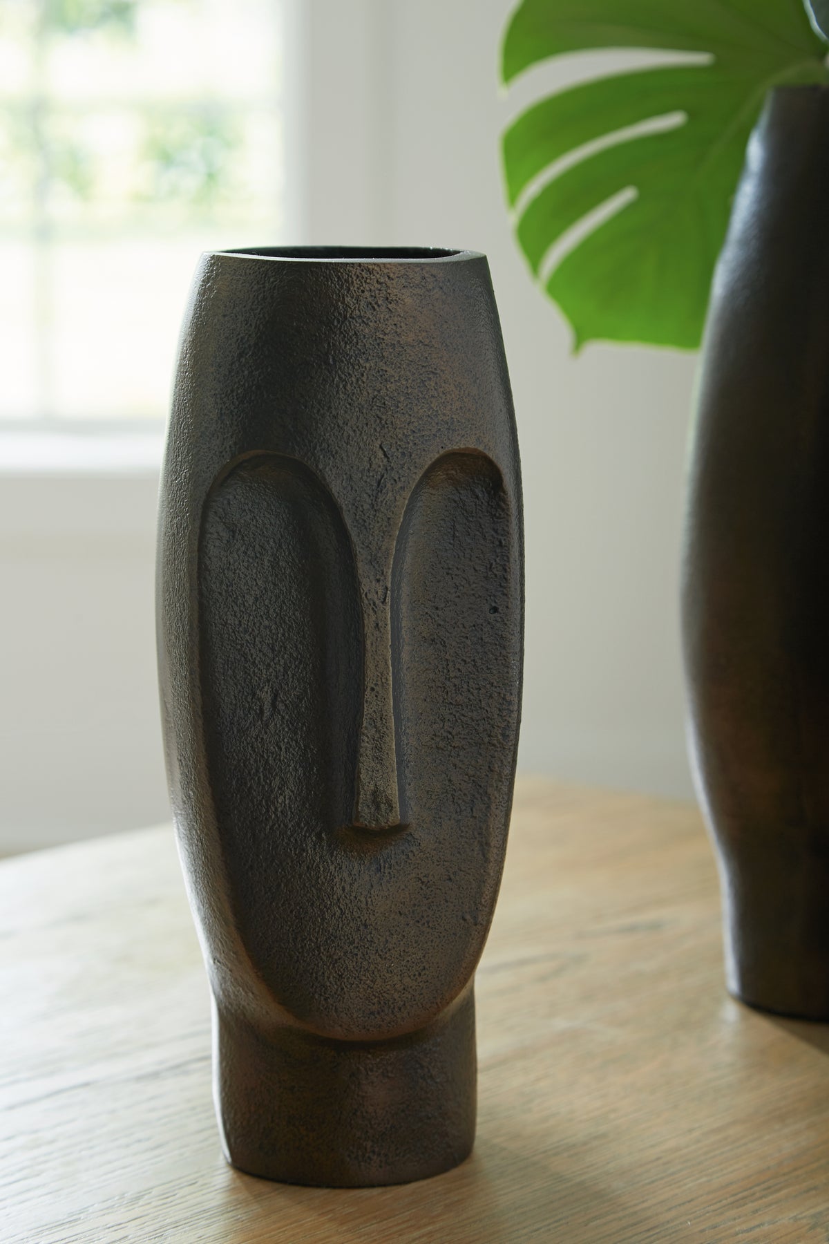 Diamond Furniture - Ashley Furniture - Elanman Vase - Vase / Antique Bronze Finish - A2000692