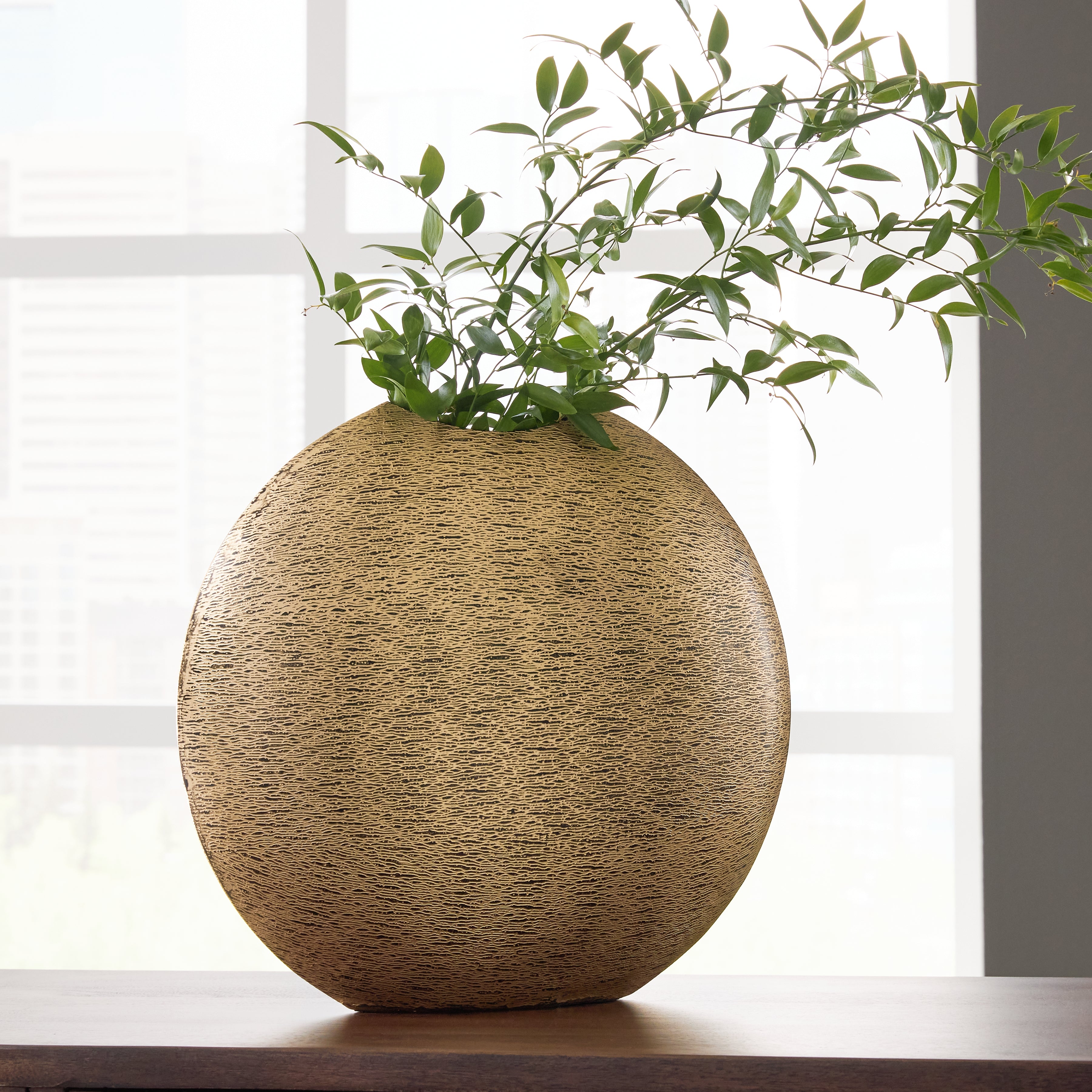 Diamond Furniture - Ashley Furniture - Iansboro Vase - Vase / Antique Gold Finish - A2000697