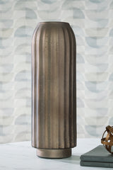 Diamond Furniture - Ashley Furniture - Briarcott Vase - Vase / Brown - A2000705