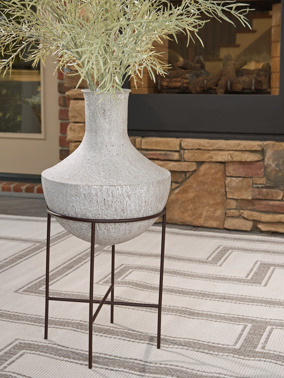 Diamond Furniture - Ashley Furniture - Estonbank Vase - Vase Set / Distressed Cream - A2000747A1