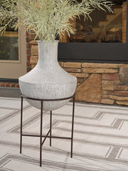 Diamond Furniture - Ashley Furniture - Estonbank Vase - Vase Set / Distressed Cream - A2000747A1