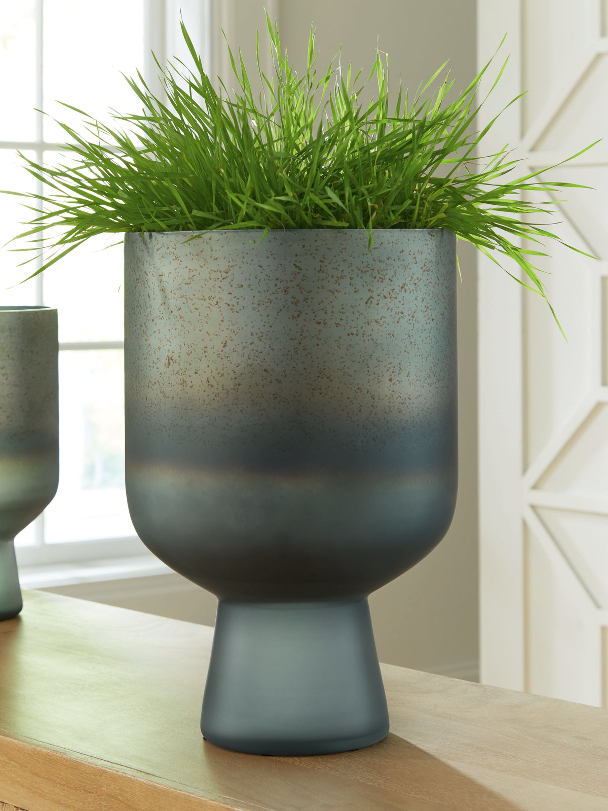 Diamond Furniture - Ashley Furniture - Pennmore Vase - Vase / Antique Blue - A2000814