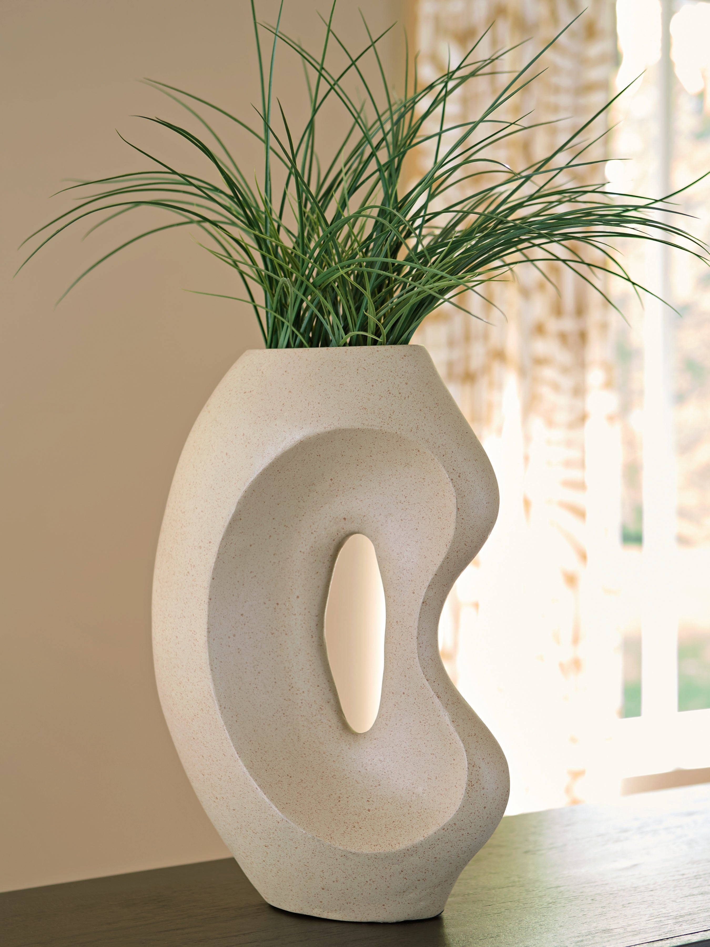 Diamond Furniture - Ashley Furniture - Odion Vase - Vase / Stone - A2000842