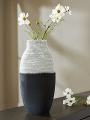 Diamond Furniture - Ashley Furniture - Girtha Vase - Vase / Antique White/Black - A2000877