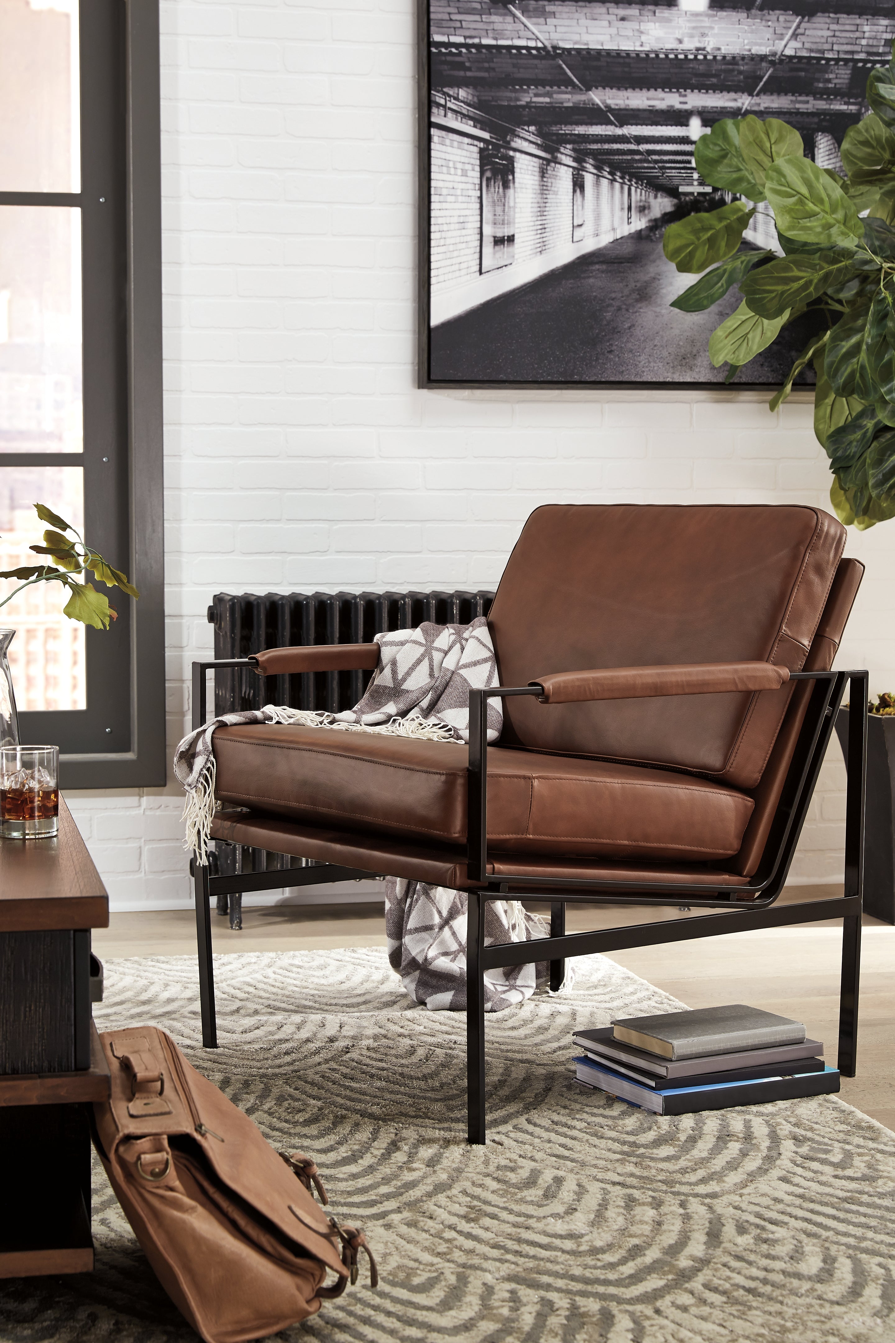 Diamond Furniture - Ashley Furniture - Puckman Accent Chair - Accent Chair / Brown/Silver Finish - A3000193