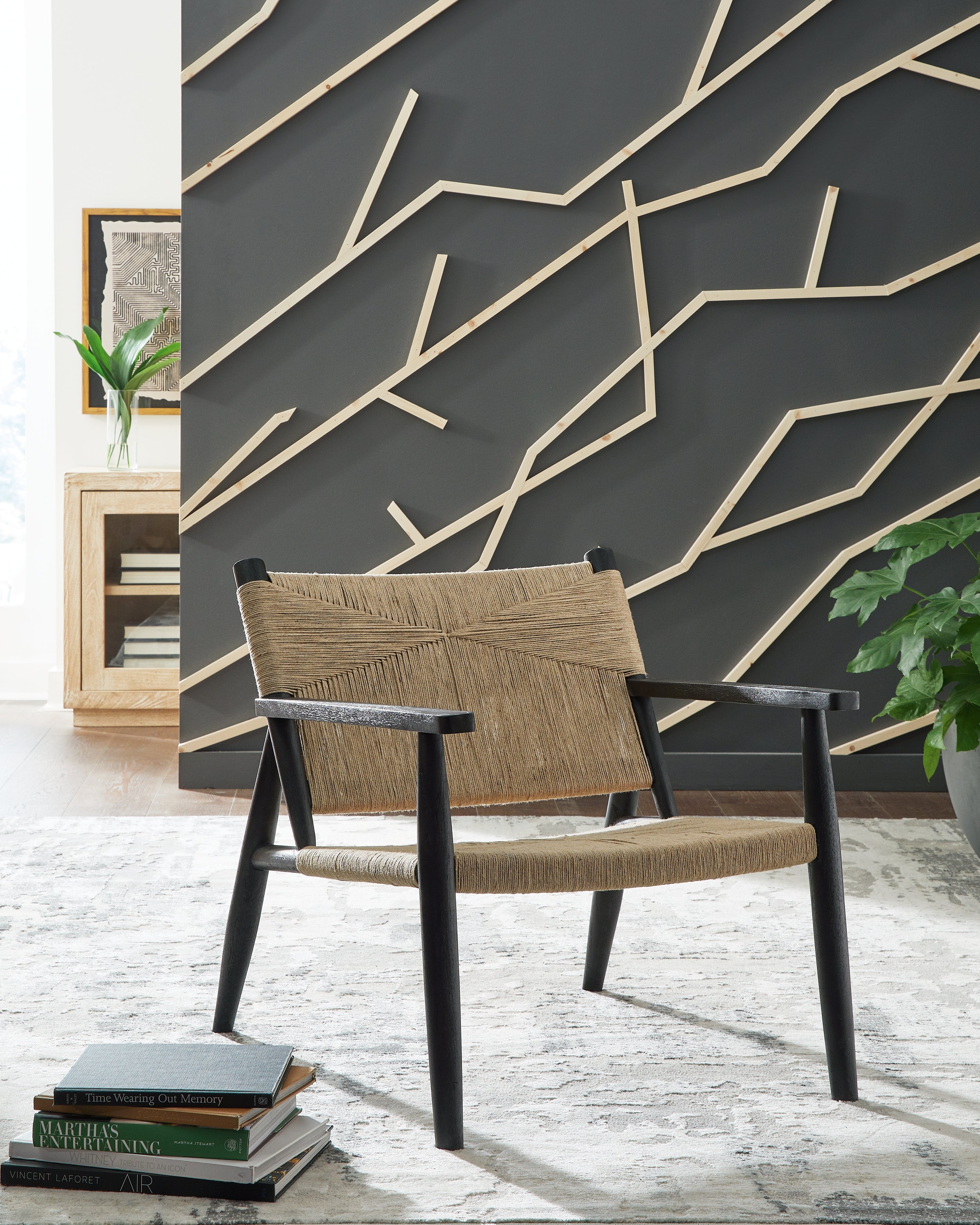 Diamond Furniture - Ashley Furniture - Halfmore Accent Chair - Accent Chair / Black/Natural - A3000672