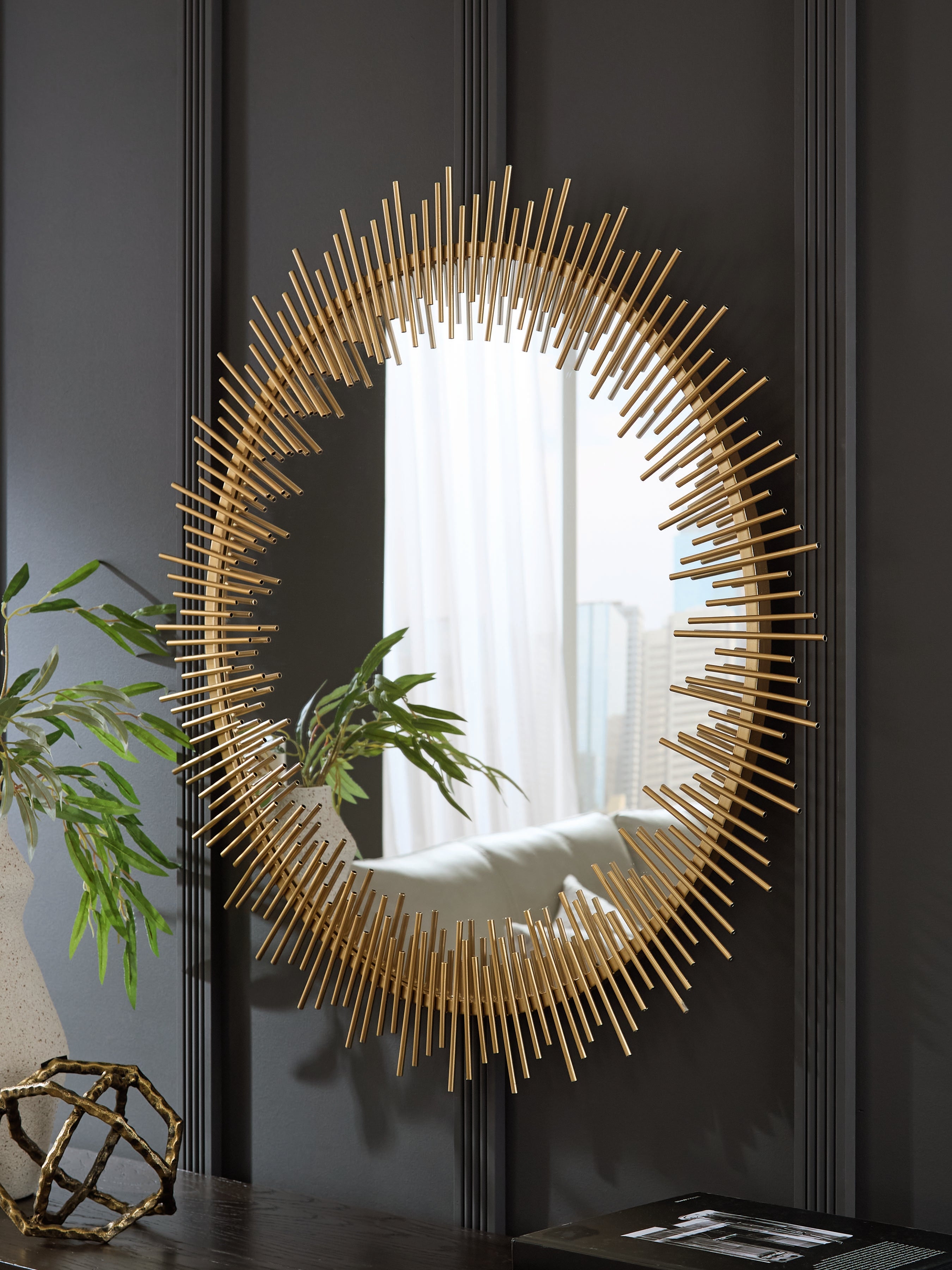 Diamond Furniture - Ashley Furniture - Wainport Mirror - Accent Mirror / Gold Finish - A8010405