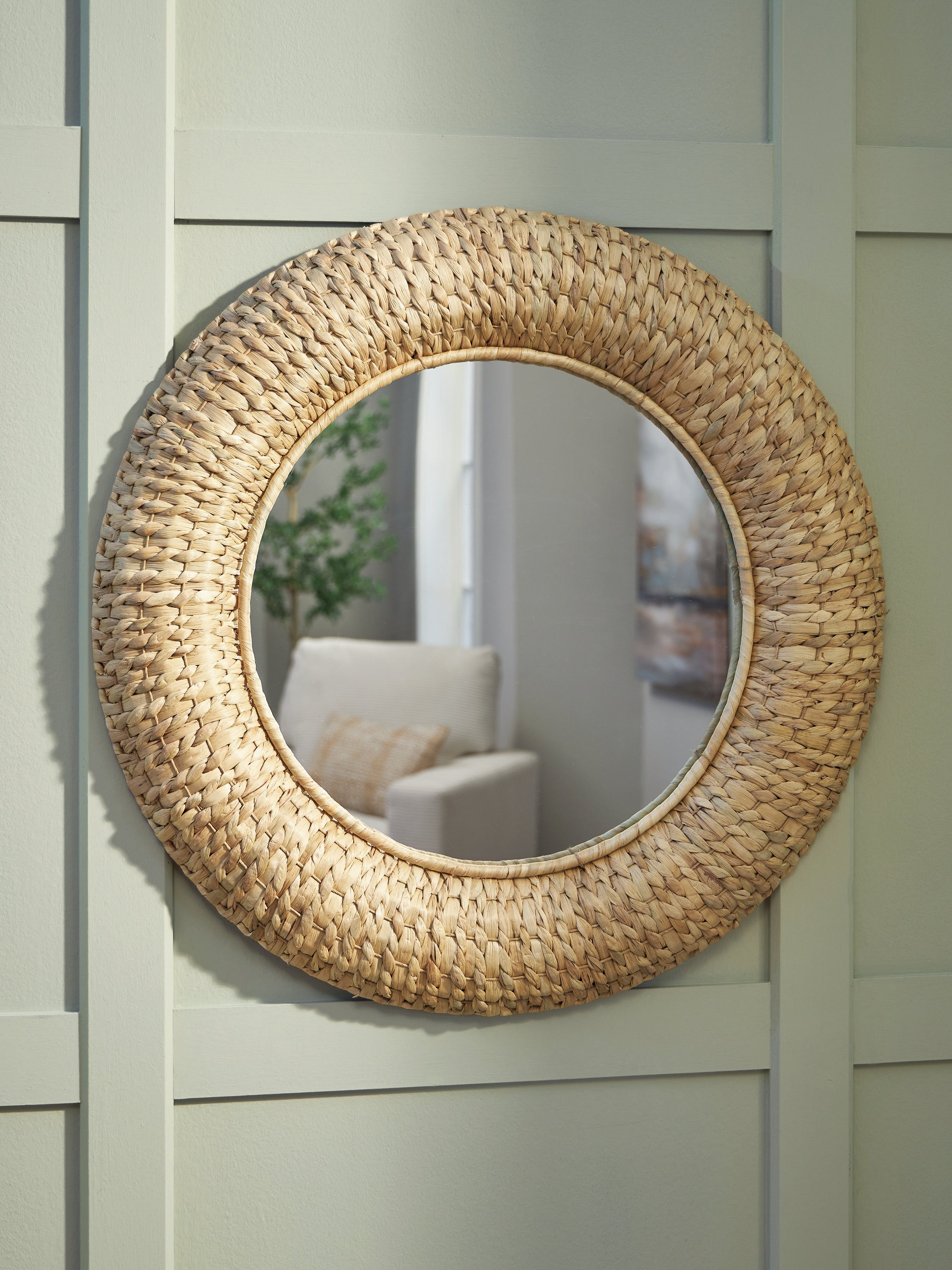 Diamond Furniture - Ashley Furniture - Briggsburg Mirror - Accent Mirror / Natural - A8010437