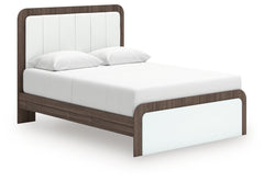 Kendanport Queen Upholstered Bed and 2 Nightstands