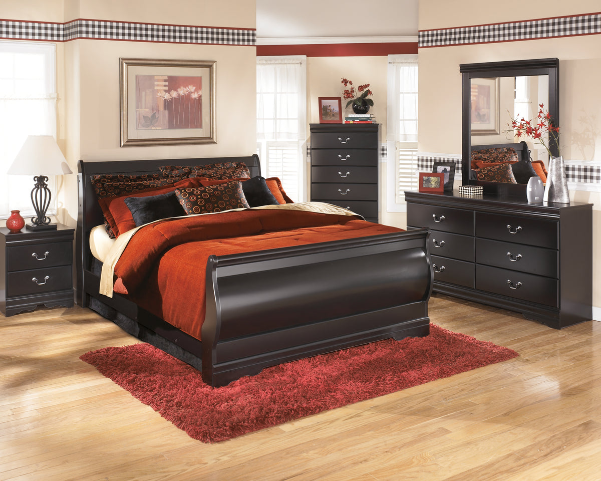 Diamond Furniture - Ashley Furniture - Huey Vineyard Queen Sleigh Bed - Queen Sleigh Bed - B128B4