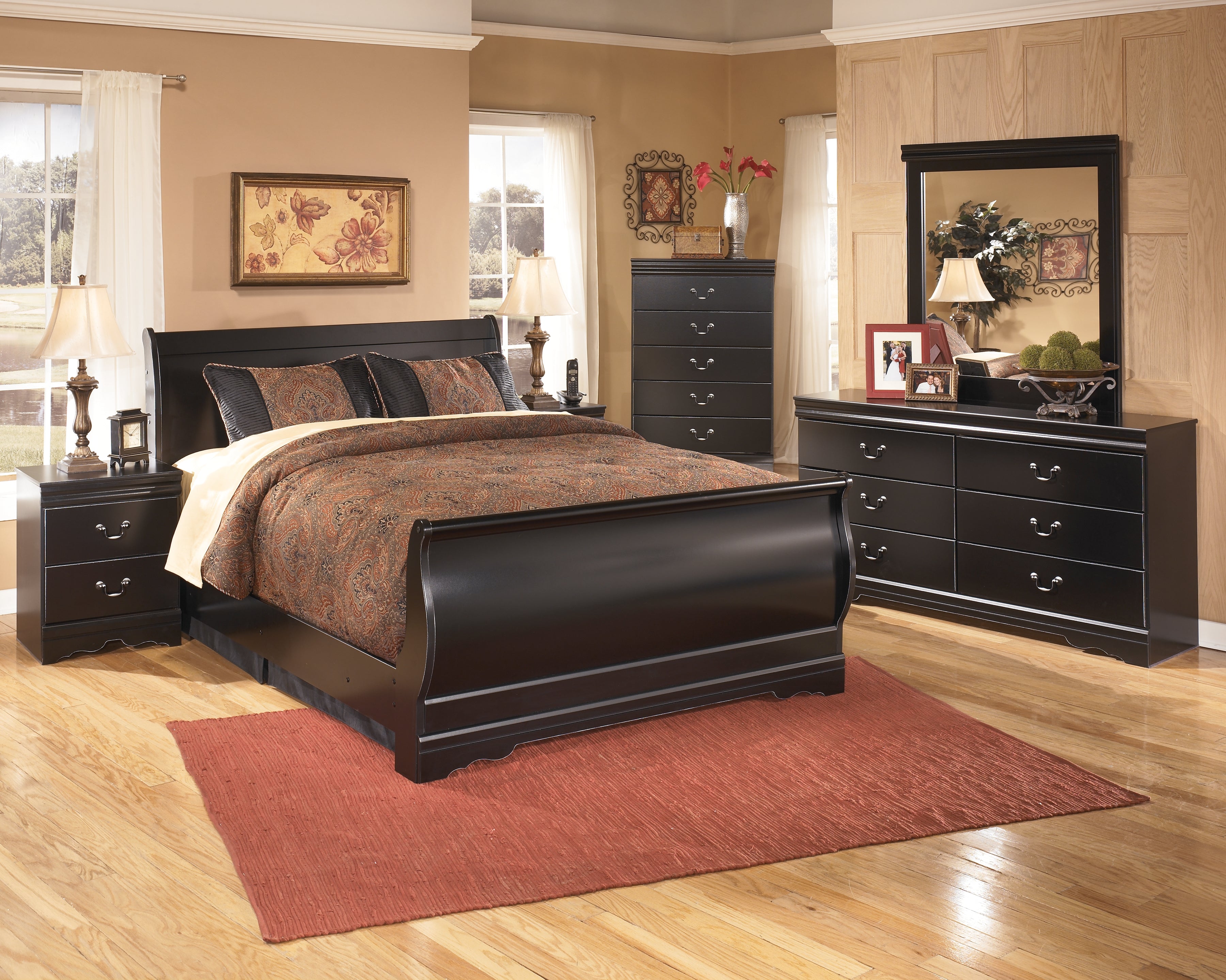 Diamond Furniture - Ashley Furniture - Huey Vineyard Queen Sleigh Bed, Dresser, Mirror, Chest, and 2 Nightstands - Queen Sleigh Bed, Dresser, Mirror, Chest, and 2 Nightstands - B128B36