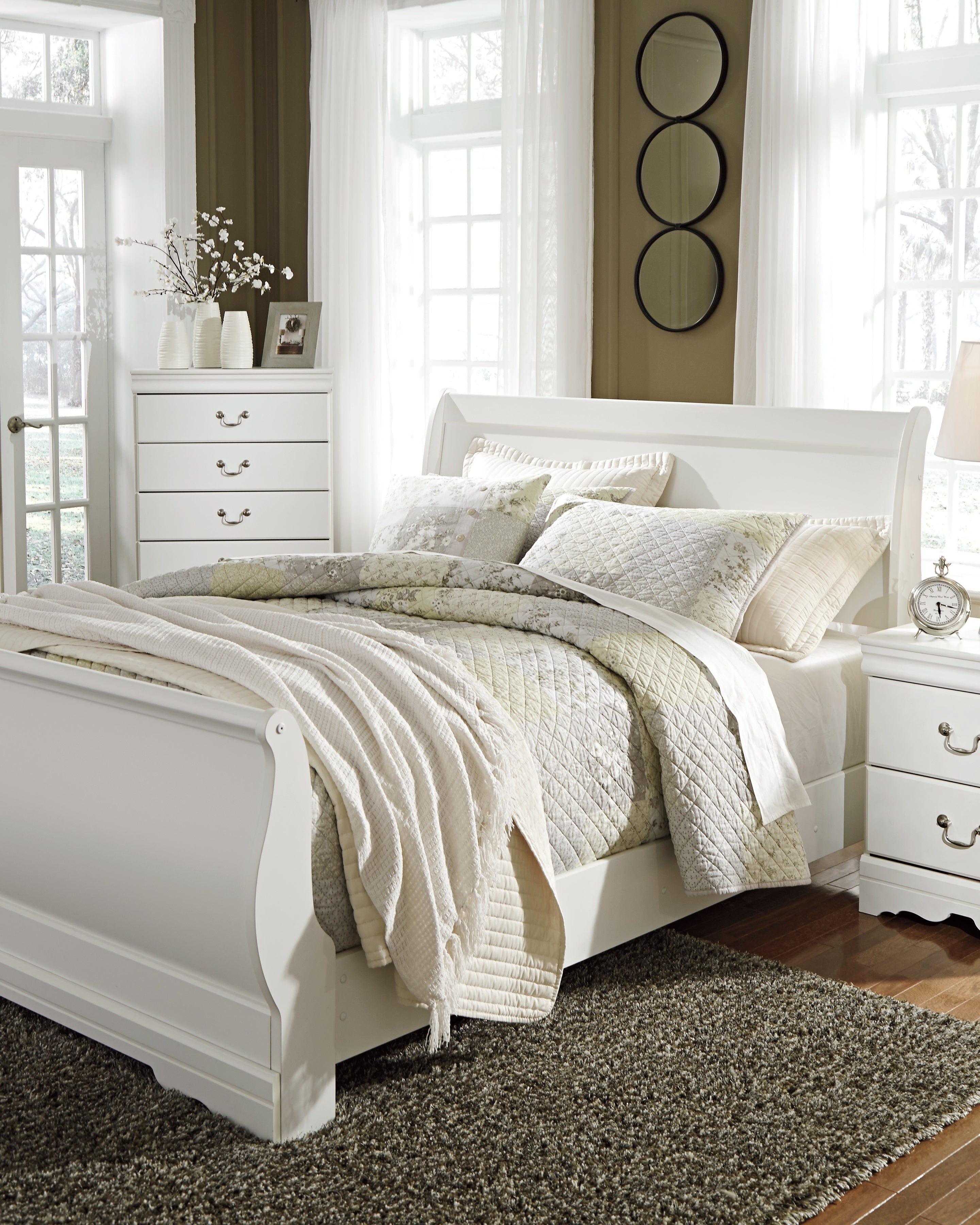 Diamond Furniture - Ashley Furniture - Anarasia Queen Sleigh Bed with Chest of Drawers and Nightstand - Queen Sleigh Bed with Chest of Drawers and Nightstand - B129B12