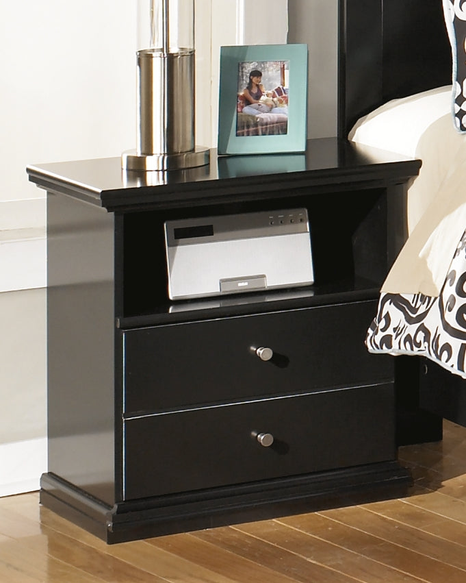 Diamond Furniture - Ashley Furniture - Maribel Bedroom - Queen Panel Bed / Black - B138B53