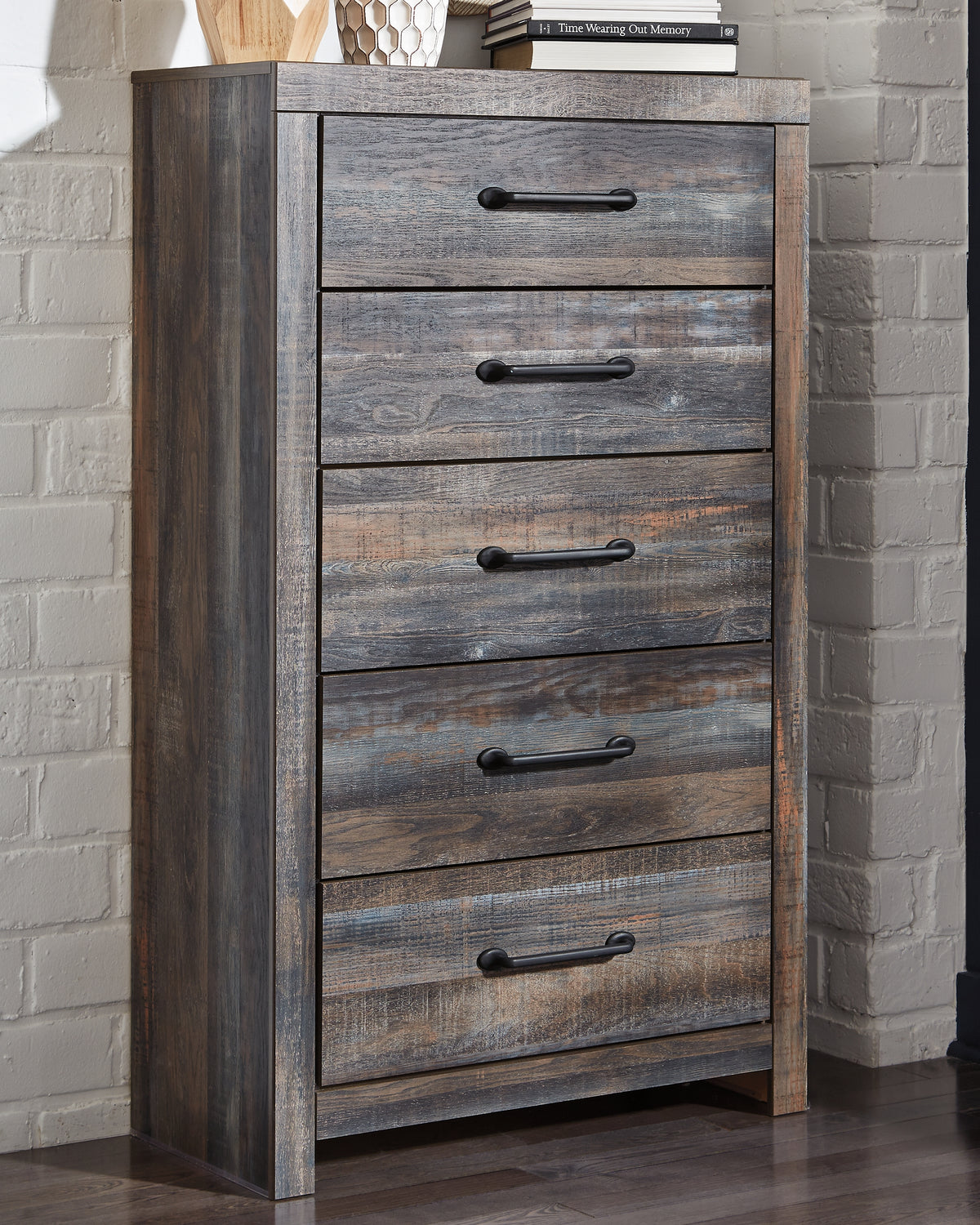 Diamond Furniture - Ashley Furniture - Drystan Chest of Drawers - Five Drawer Chest - B211-46