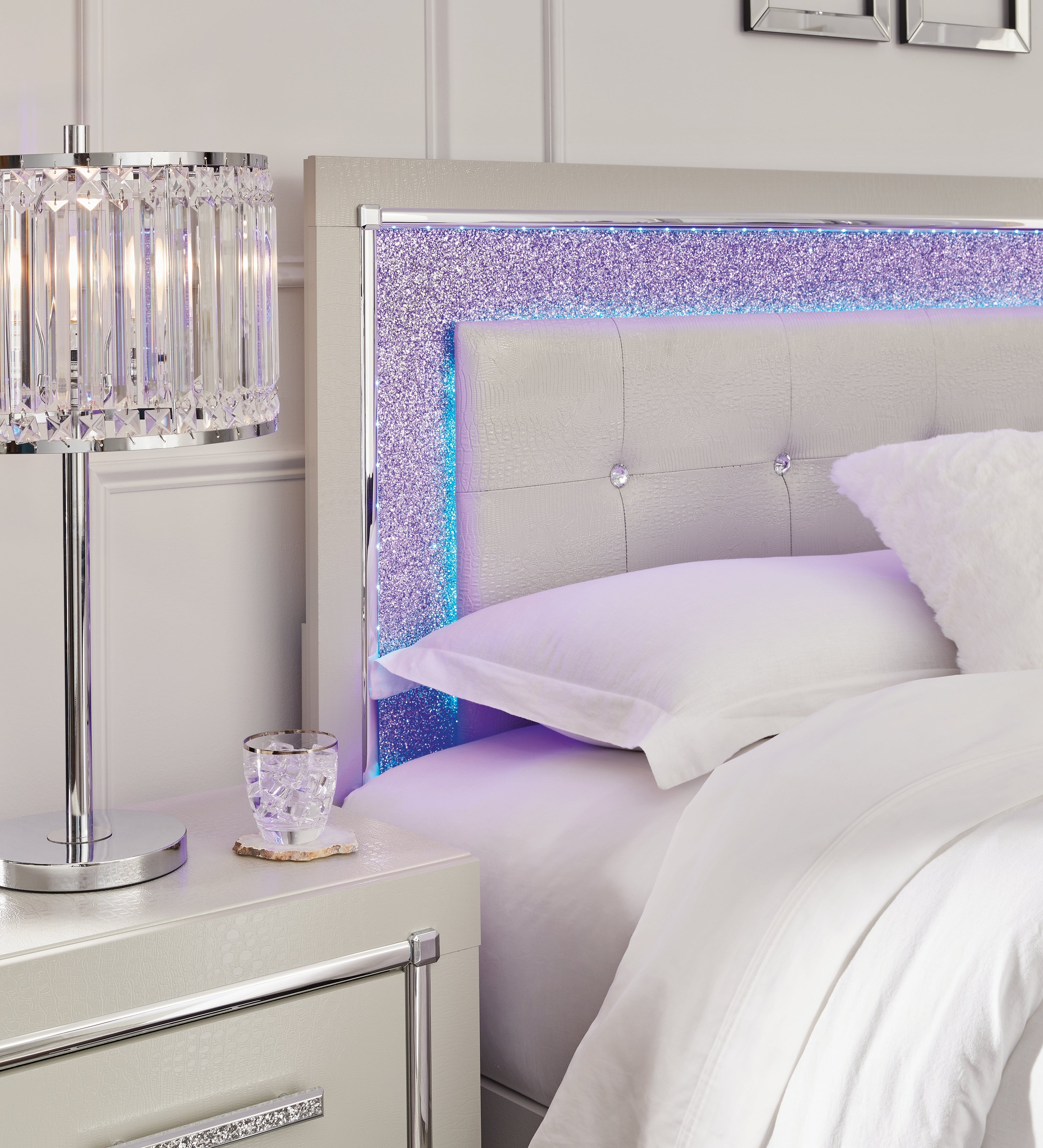 Zyniden Queen Upholstered Panel Headboard, Dresser and Mirror