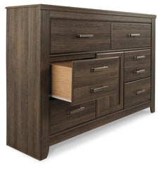 Juararo Queen Poster Bed and Dresser