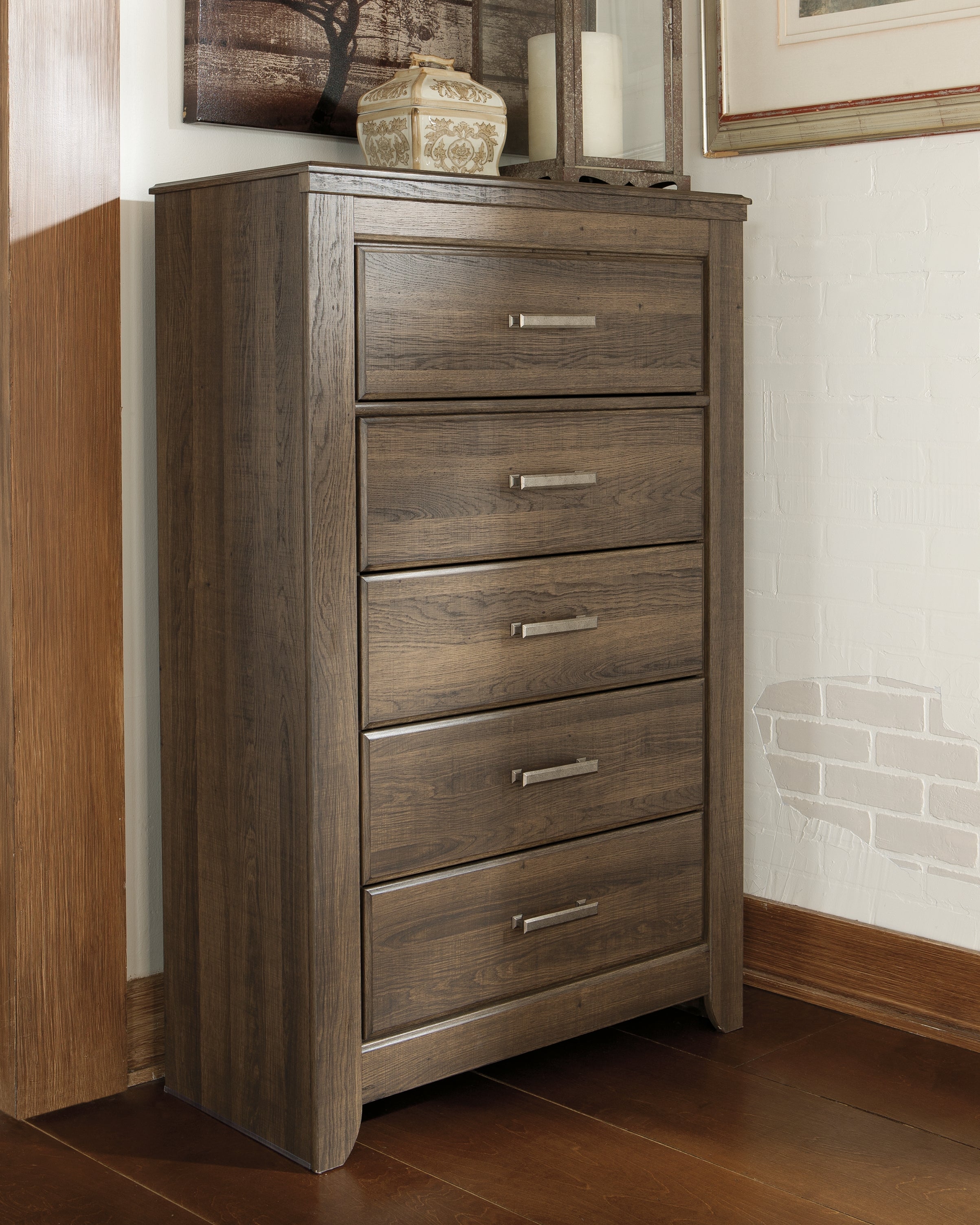 Juararo California King Panel Bed, Dresser, Chest and Nightstand