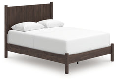 Pamytta Queen Panel Platform Bed, Dresser and Mirror