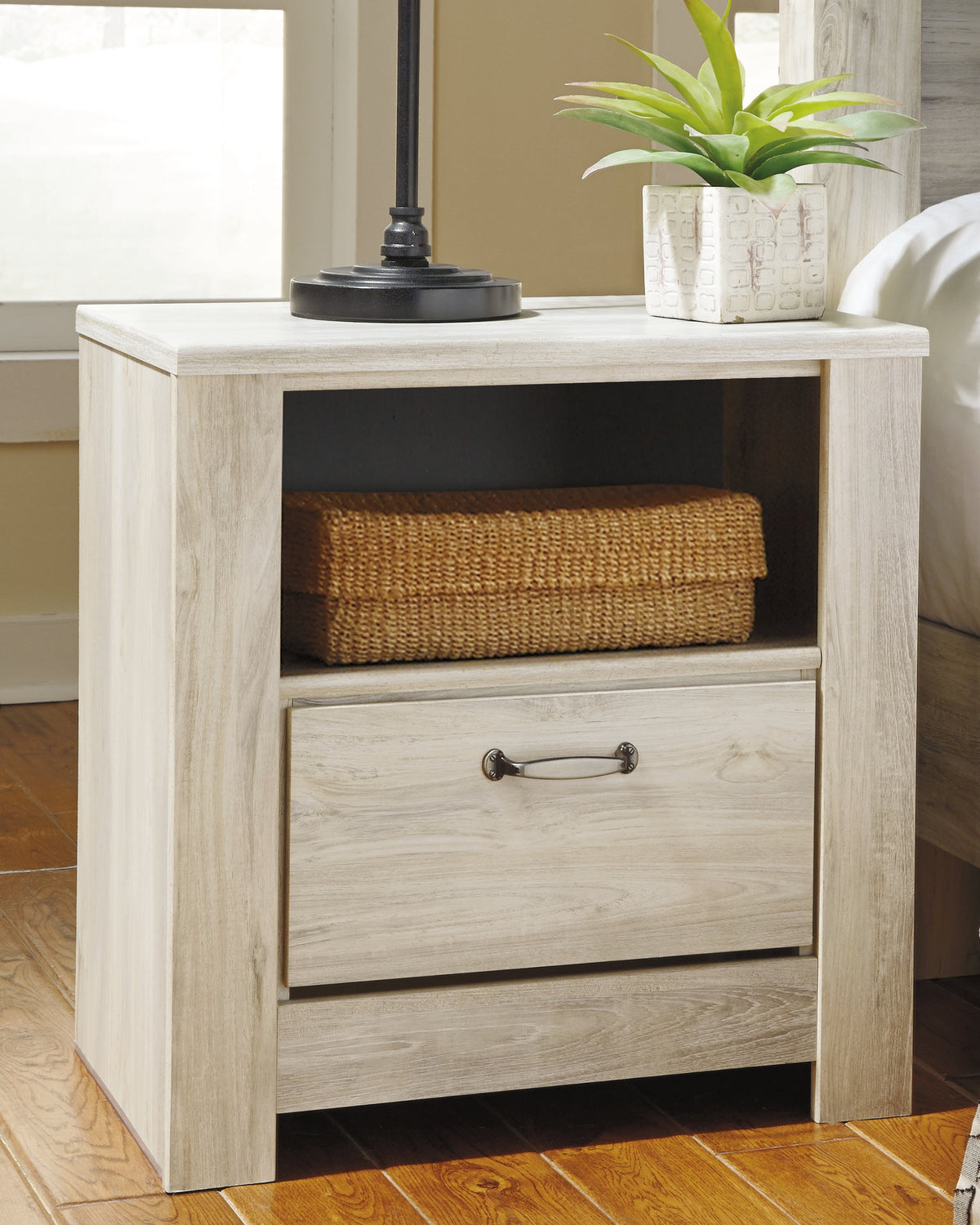 Diamond Furniture - Ashley Furniture - Bellaby Nightstand - One Drawer Night Stand - B331-91