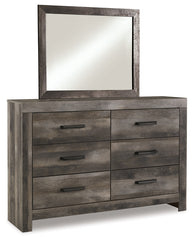 Wynnlow Queen Crossbuck Panel Bed, Dresser and Mirror