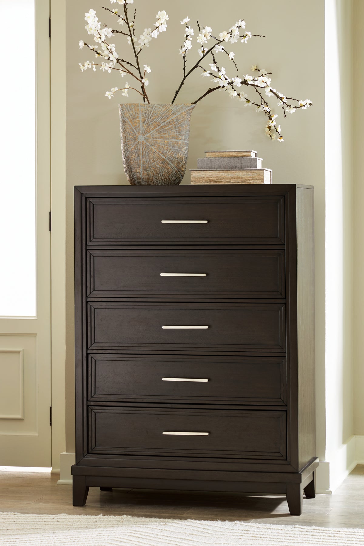 Diamond Furniture - Ashley Furniture - Neymorton Chest of Drawers - Five Drawer Chest - B618-46