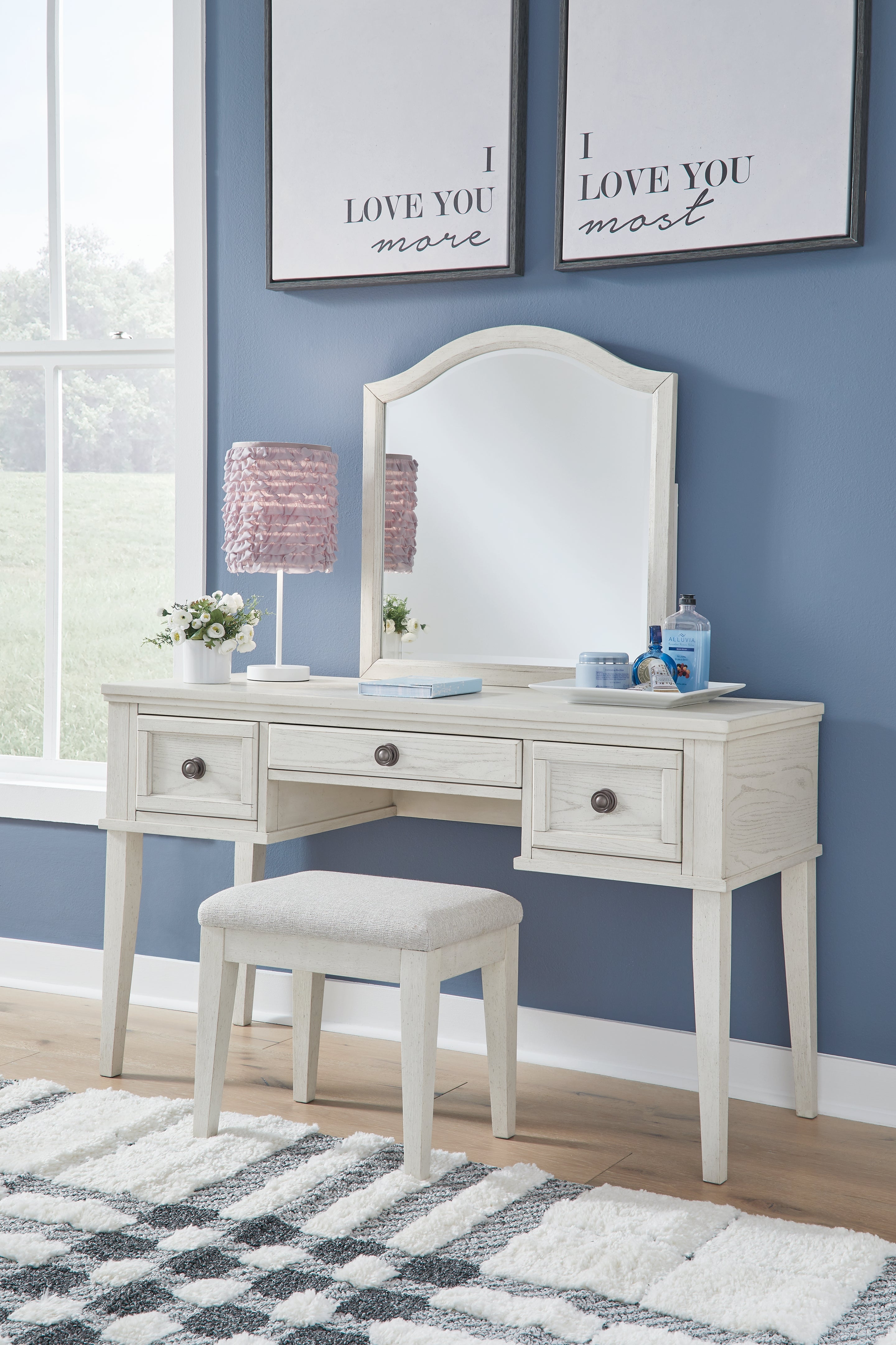 Diamond Furniture - Ashley Furniture - Robbinsdale Mirrored Vanity with Bench - Mirrored Vanity with Bench / Antique White - B742B11