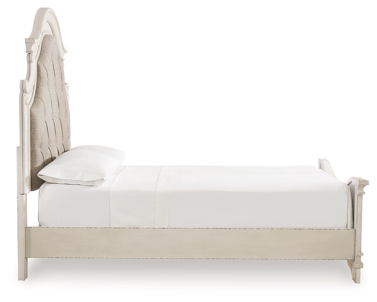 Realyn Queen Panel Bed, Dresser, Mirror, Chest and Nightstand