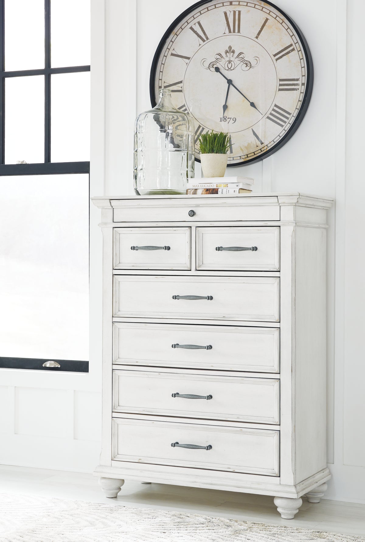 Diamond Furniture - Ashley Furniture - Kanwyn Bedroom - Queen Panel Bed / Whitewash - B777B4