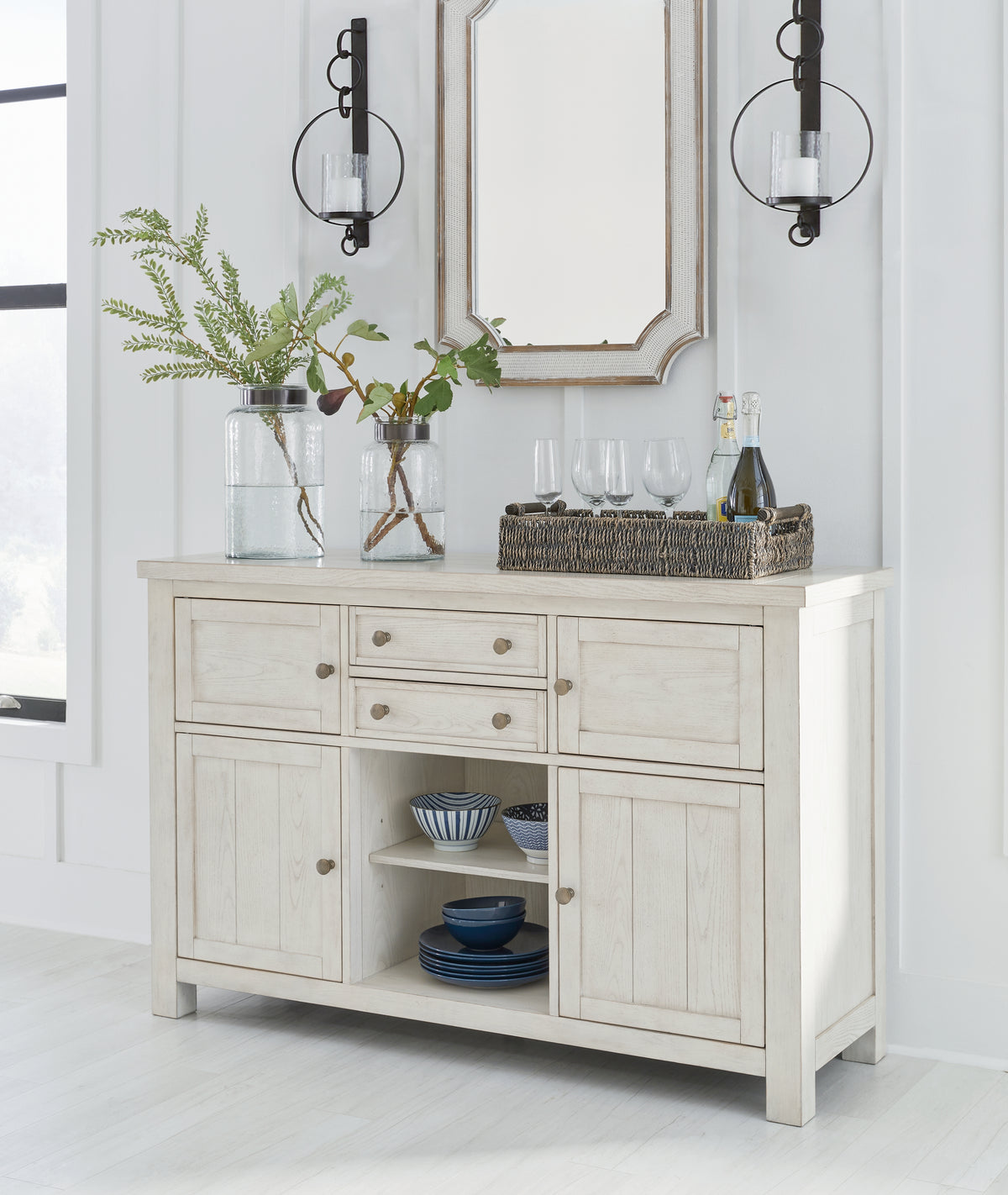 Diamond Furniture - Ashley Furniture - Robbinsdale Dining Room - Counter Height Barstool (Set of 2) / Antique White - D642-224X2