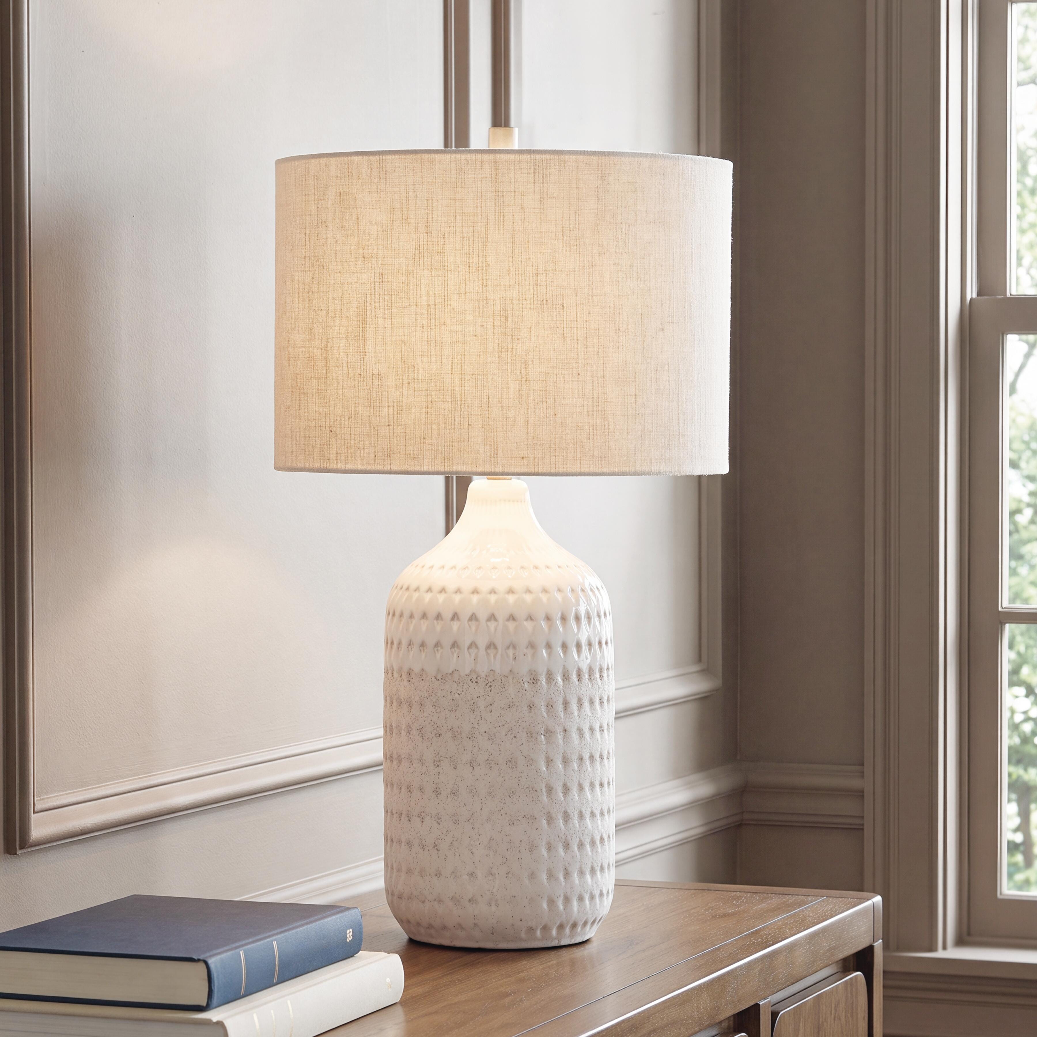 Diamond Furniture - Ashley Furniture - Capwich Table Lamp - Ceramic Table Lamp (1/CN) - L100994
