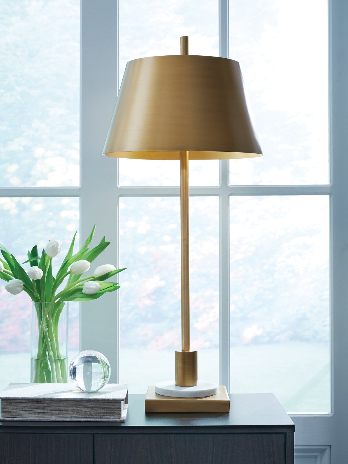 Diamond Furniture - Ashley Furniture - Fritzburn Lighting - Metal Table Lamp (1/CN) / Gold Finish/White - L208444