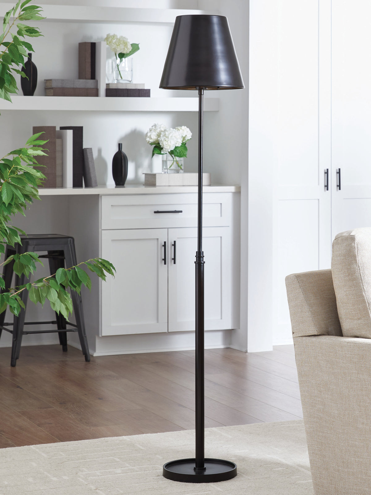 Diamond Furniture - Ashley Furniture - Wimner Floor Lamp - Metal Floor Lamp (1/CN) - L208461