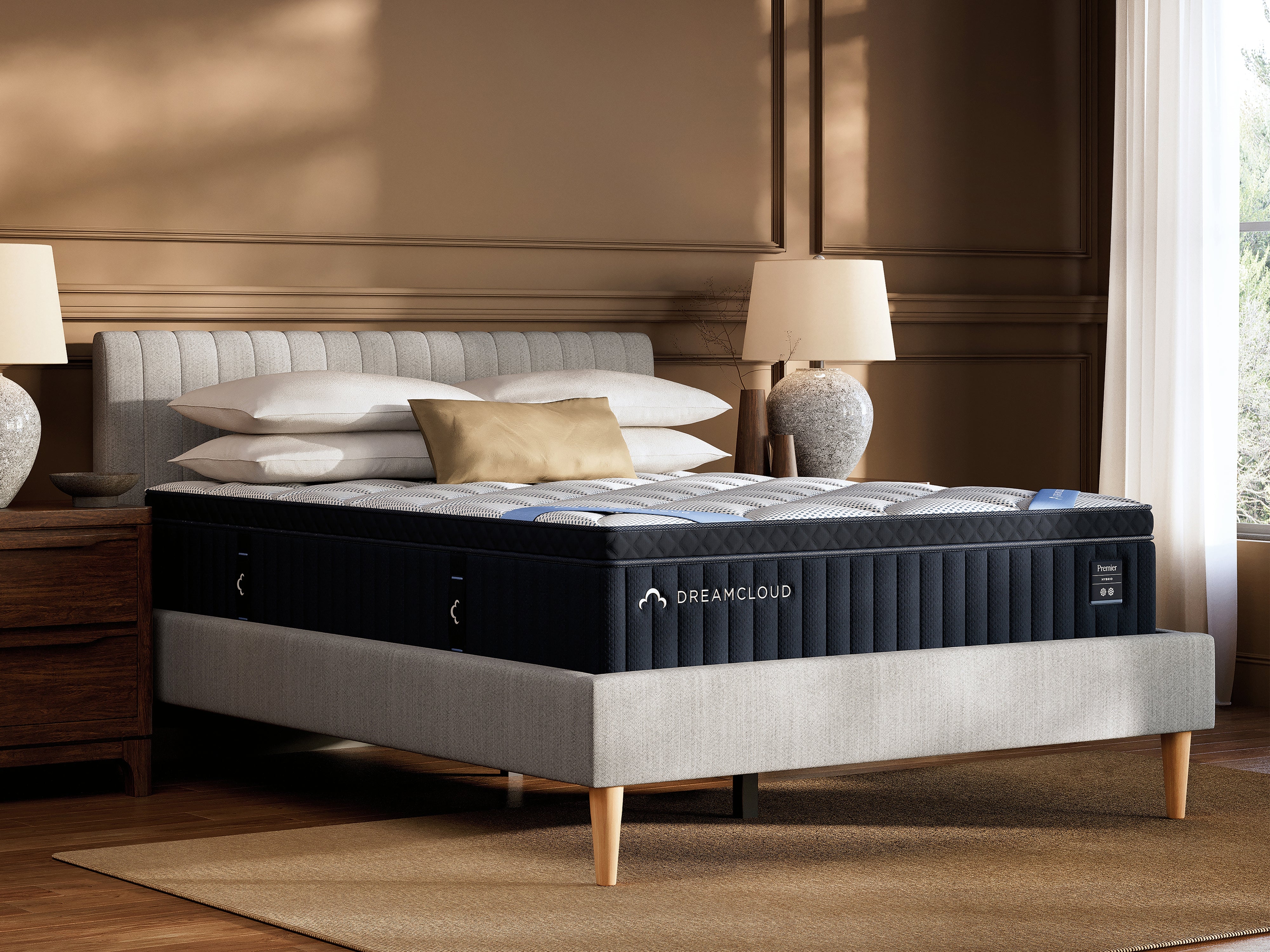 Diamond Furniture - Ashley Furniture - DreamCloud Hybrid Premier 4.0 Mattresses - King / White - M13641
