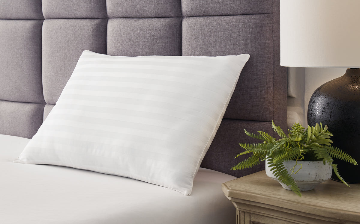 Diamond Furniture - Ashley Furniture - Zephyr 2.0 Pillow (Set of 2)(9/Case) - Cotton Pillow (Set of 2)(9/CS) / White - M52110