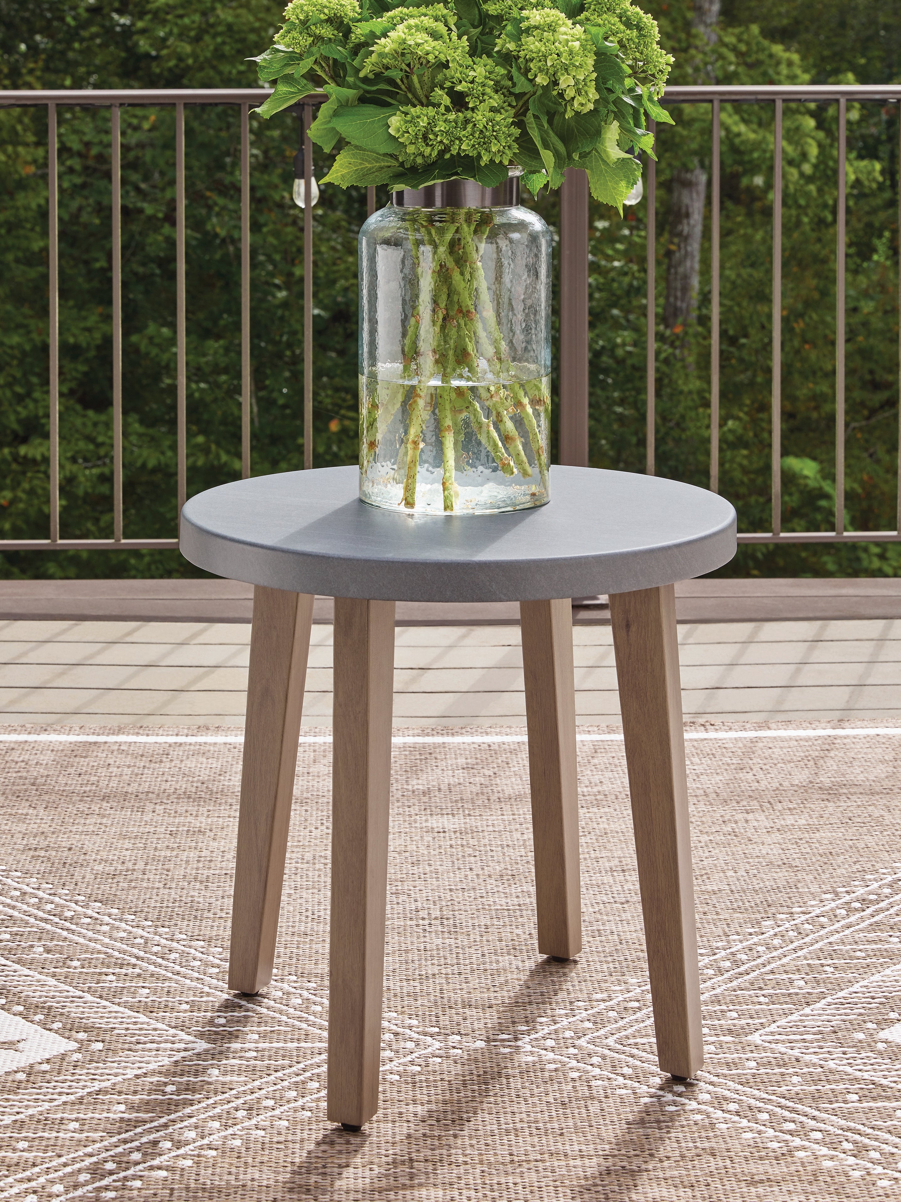 Diamond Furniture - Ashley Furniture - Harmony Headlands Outdoor End Table - Round End Table - PCP428-706