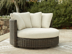 Diamond Furniture - Ashley Furniture - Kimora Outdoor Swivel Lounge Chair with Cushion - Swivel Lounge Chair w/Cushion - P711-810