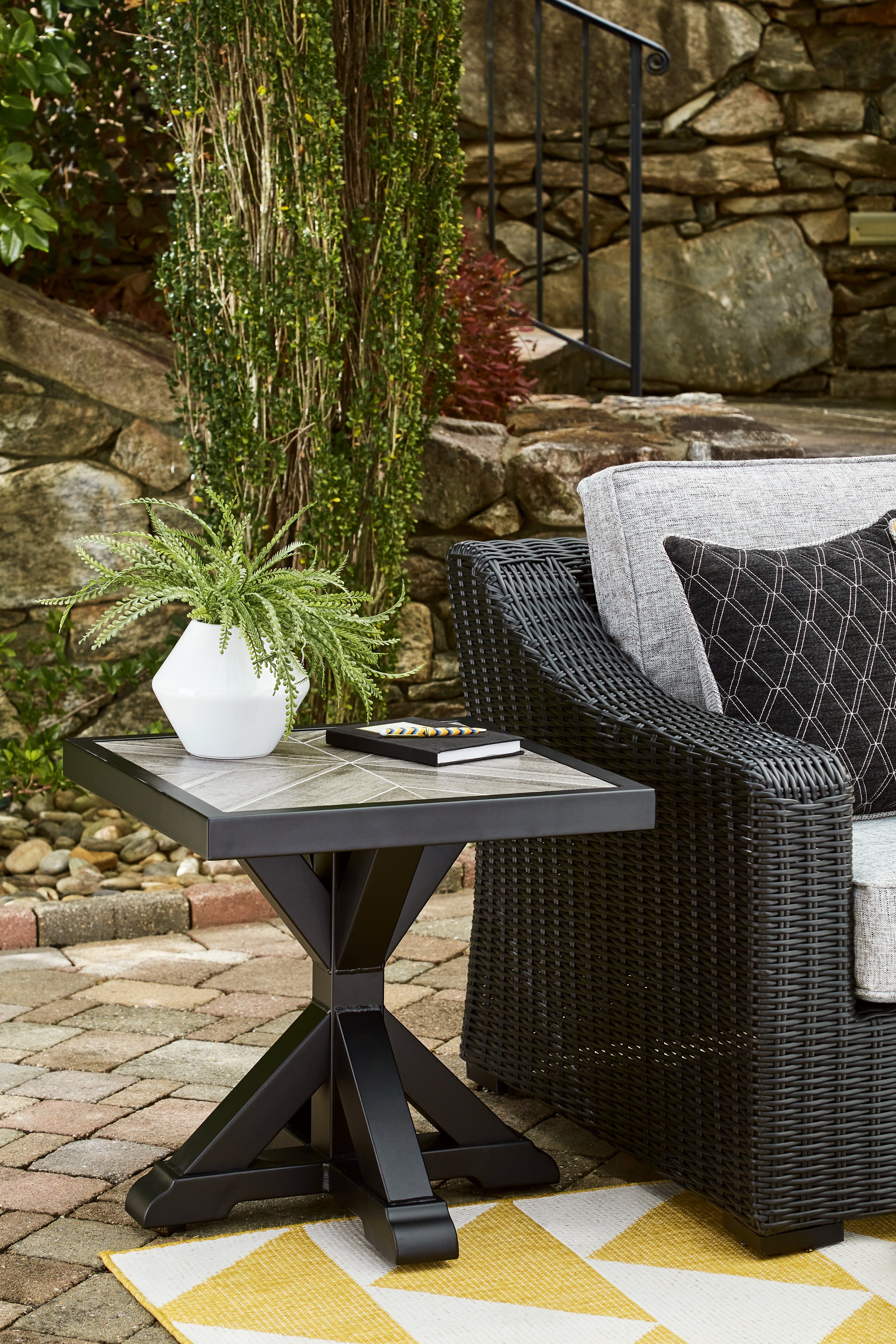 Diamond Furniture - Ashley Furniture - Beachcroft Outdoor - Square End Table / Black/Light Gray - P792-702