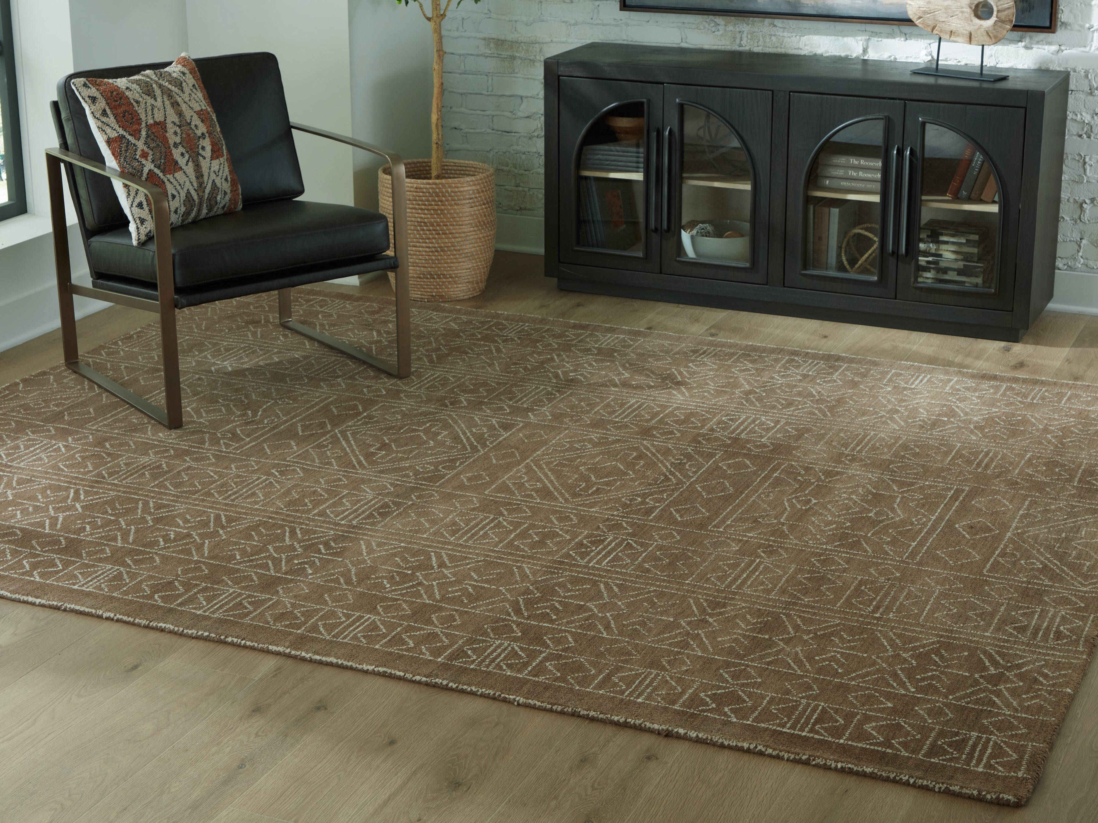 Diamond Furniture - Ashley Furniture - Merrittman 7'8" x 10' Area Rug - 7'8" x 10' Area Rug - R407701