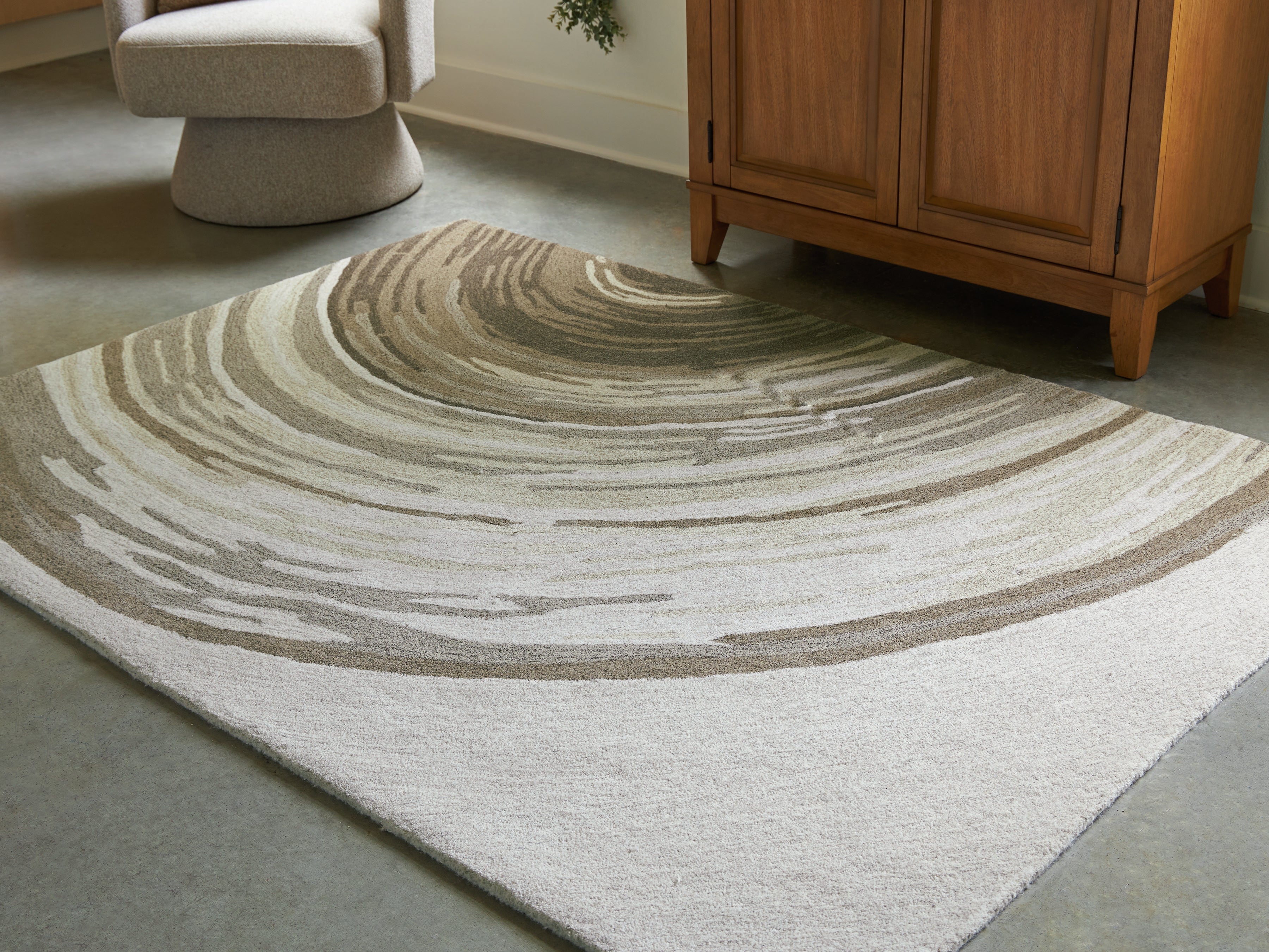 Diamond Furniture - Ashley Furniture - Rizwana Rug - 5' x 7' Area Rug / Ivory/Brown/Gray - R407762