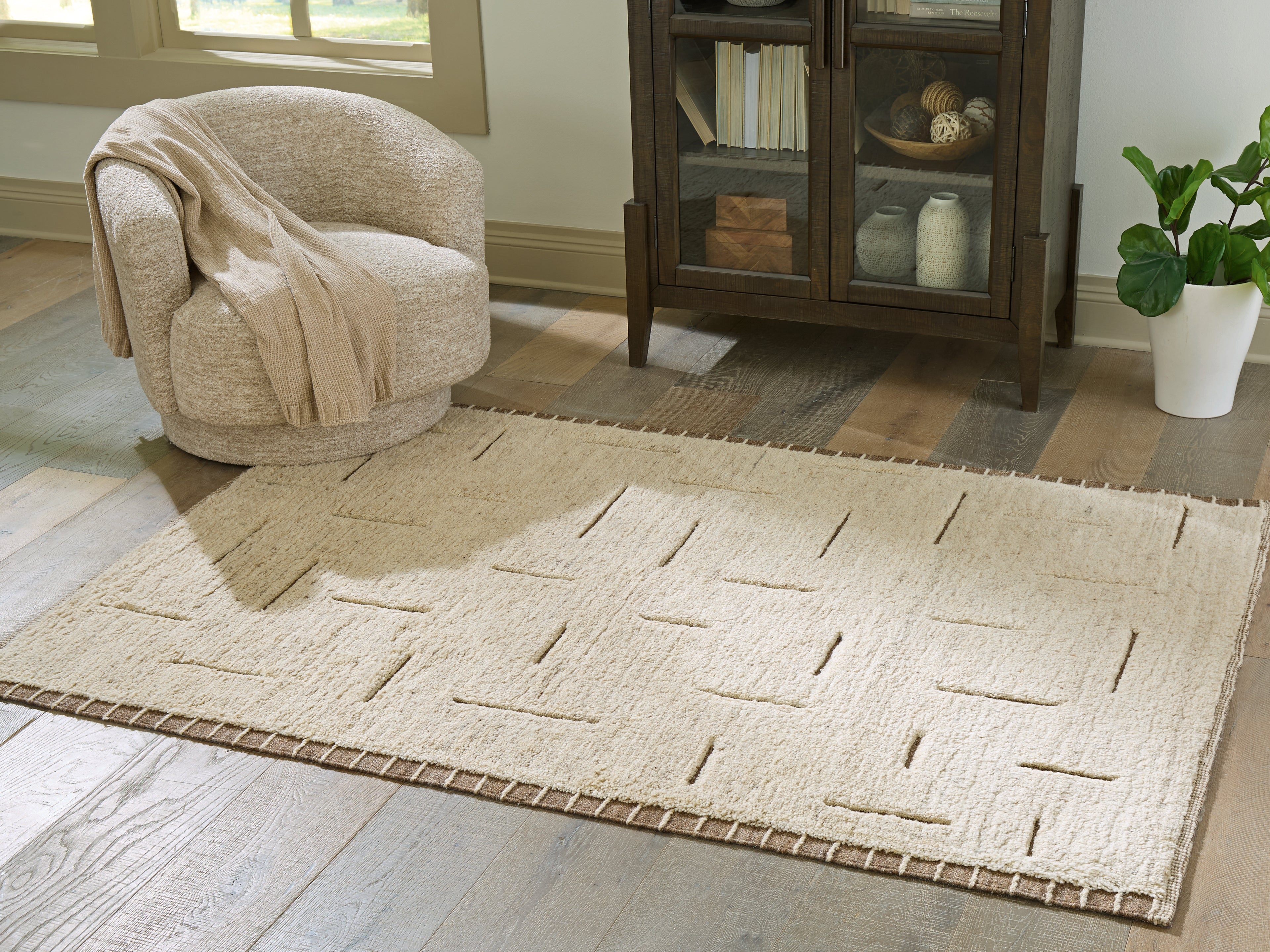 Diamond Furniture - Ashley Furniture - Clayman Medium Rug - Medium Rug - R408342
