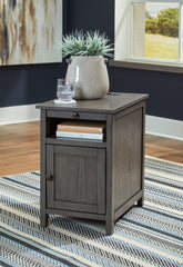 Diamond Furniture - Ashley Furniture - Treytown Chairside End Table - Chair Side End Table / Antique White - T300-517