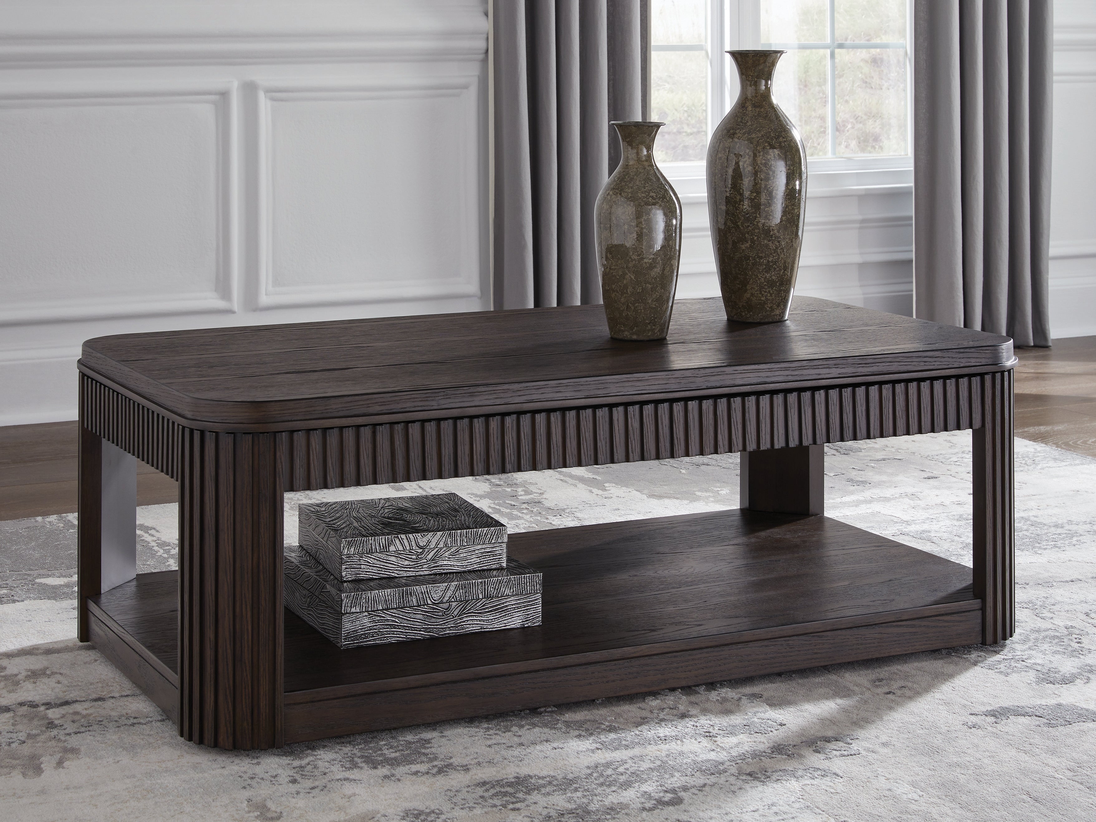 Diamond Furniture - Ashley Furniture - Carlibrie Lift-Top Coffee Table - Lift Top Cocktail Table / Warm Brown - T700-9