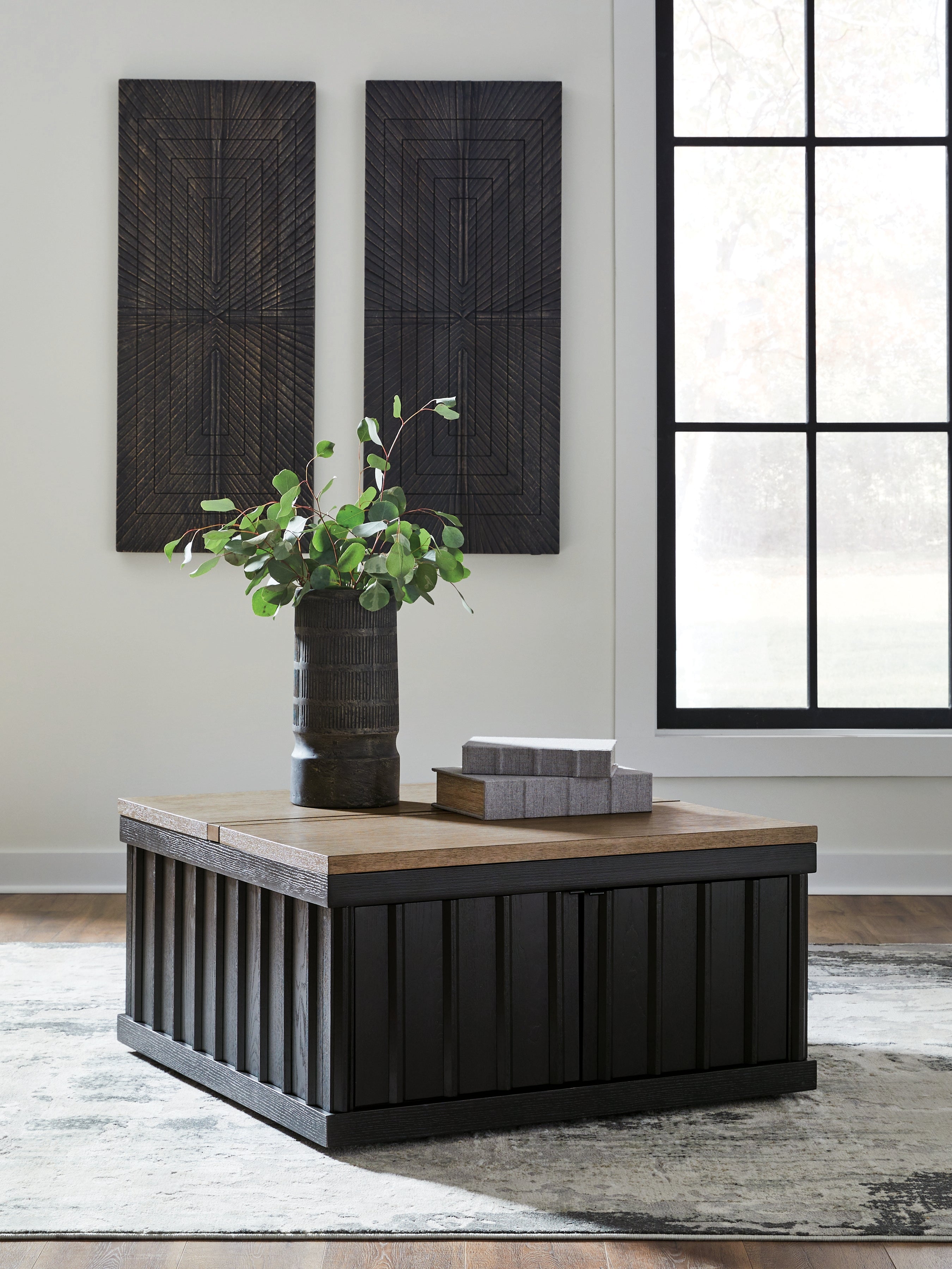 Diamond Furniture - Ashley Furniture - Rylandyn Lift-Top Coffee Table - Lift Top Cocktail Table - T721-00