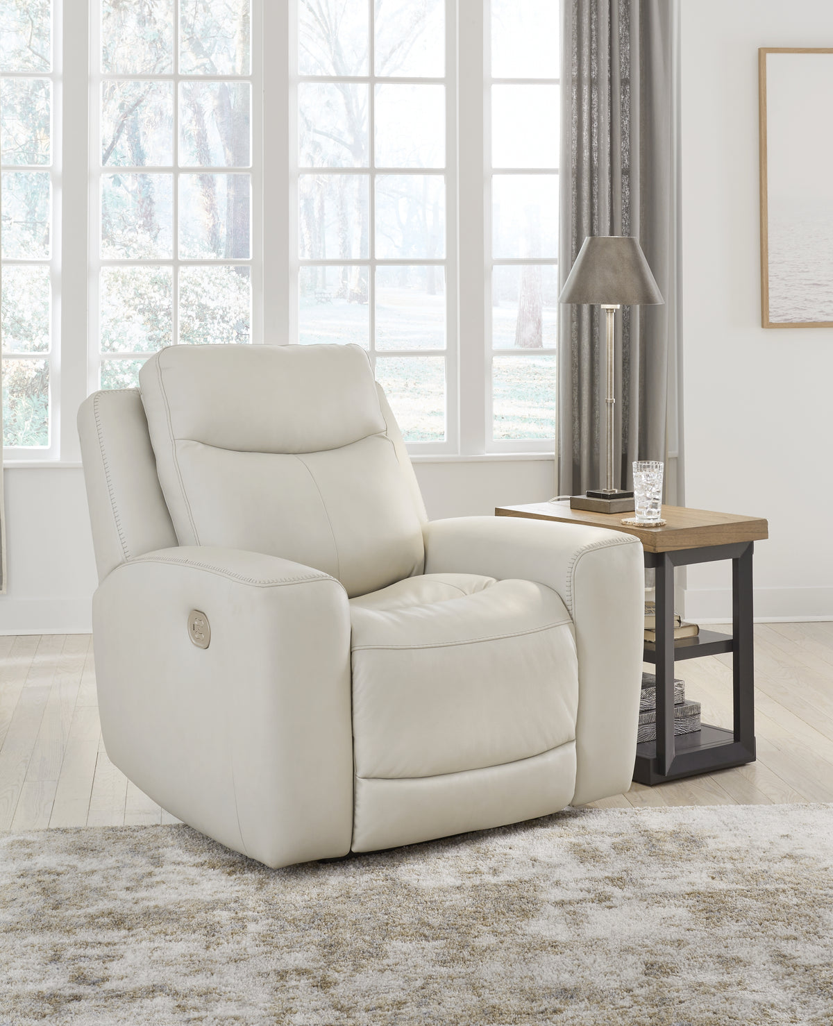 Diamond Furniture - Ashley Furniture - Mindanao Power Recliner - PWR Recliner/ADJ Headrest - U5950513
