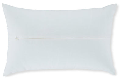 Tannerton Pillows