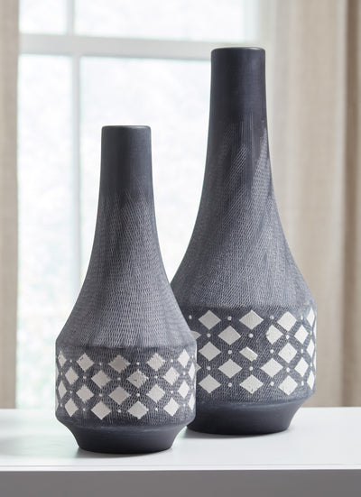 Dornitilla Vase (Set of 2) - Diamond Furniture